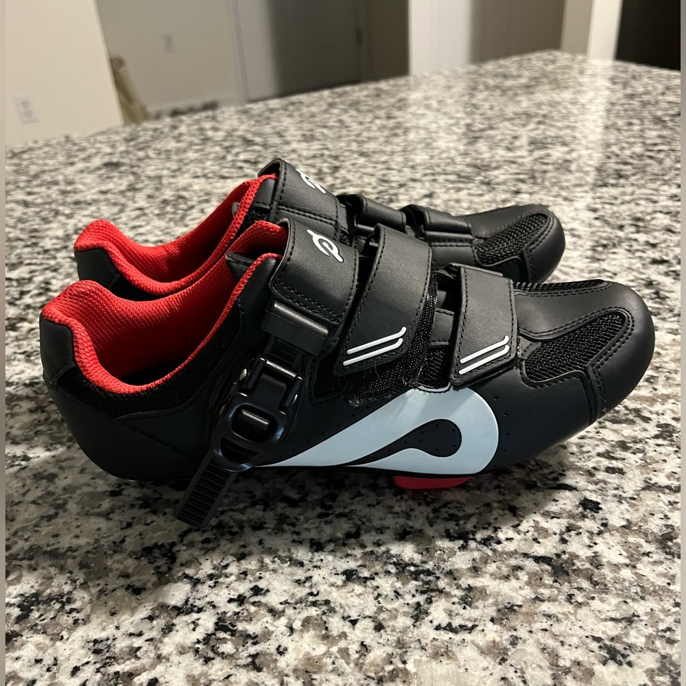 Peloton Shoes size 40 women’s 9 men’s 7